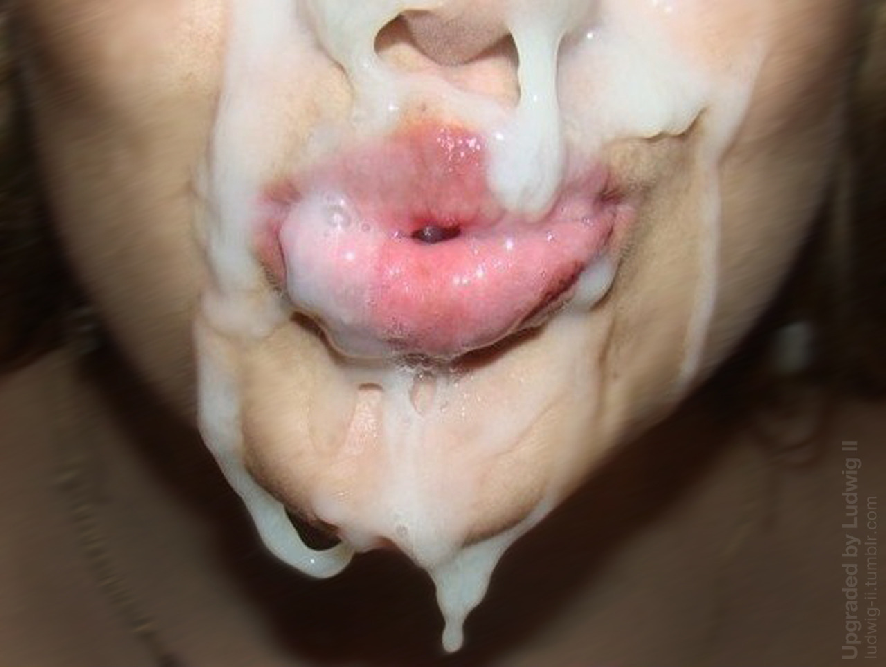 lots of cum in her mouth
