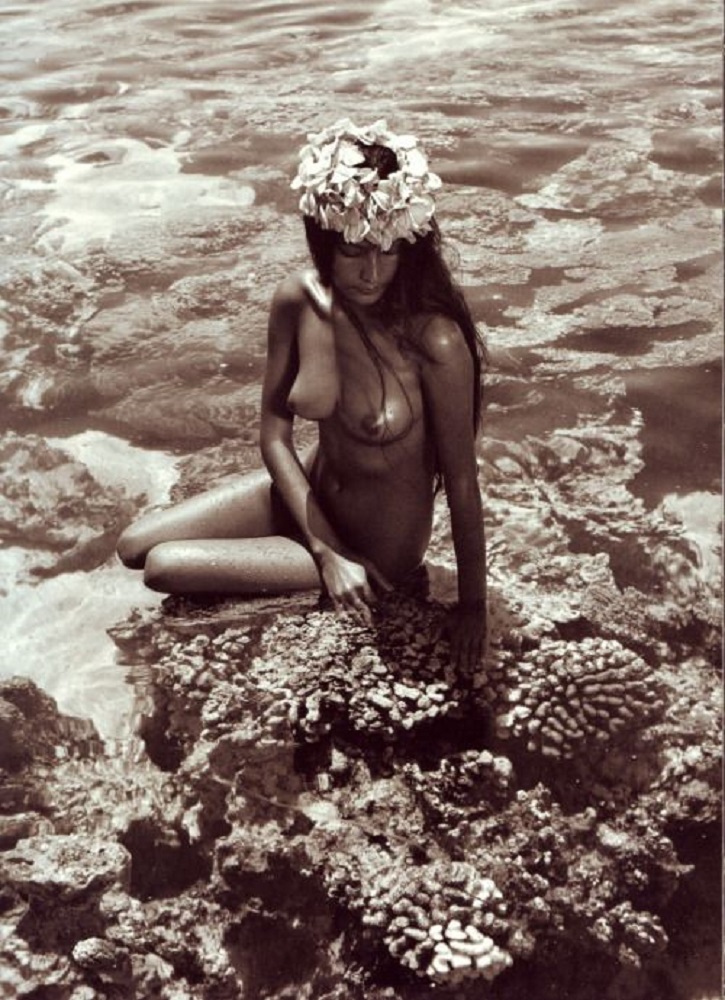 wild hardcore fiona cooper black girls Tahitian Maiden photographed by Adolphe Sylvain #tahi #Tahiti #maiden #photography #adolescente #adorable